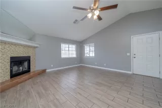 Photo #6: 2423092 Listing