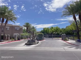 Photo #1: 2423106 Listing 