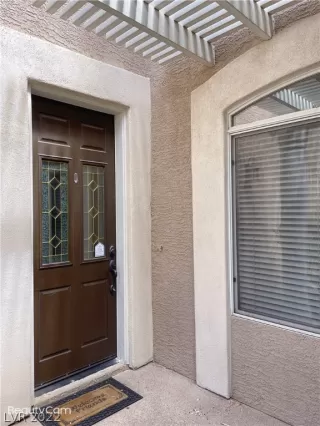 Photo #5: 2423106 Listing 