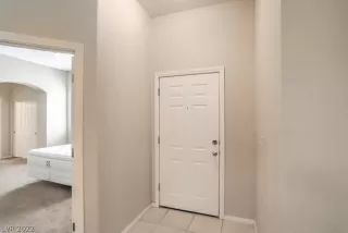 Photo #2: 2423110 Listing