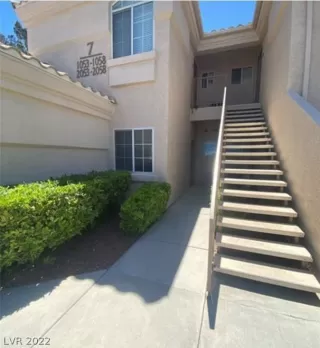 Photo #1: 2423112 Listing 