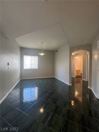 Photo #6: 2423112 Listing 