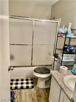 Photo #6: 2423128 Listing