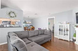 Photo #3: 2423154 Listing