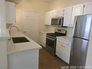 Photo #6: 2423171 Listing 