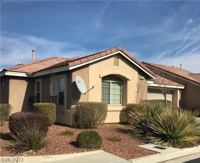 MLS: 2423233 Condo For Sale