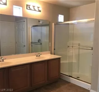 Photo #5: 2423233 Listing 