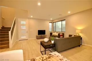 Photo #1: 2423252 Listing