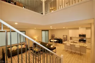 Photo #2: 2423252 Listing