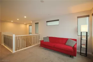 Photo #3: 2423252 Listing