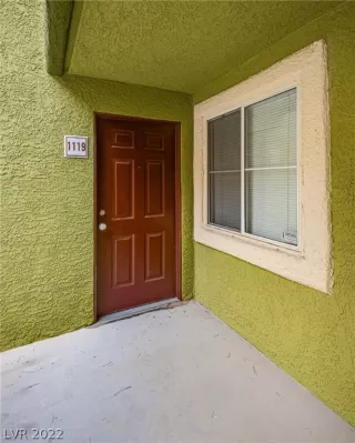 Photo #2: 2423290 Listing