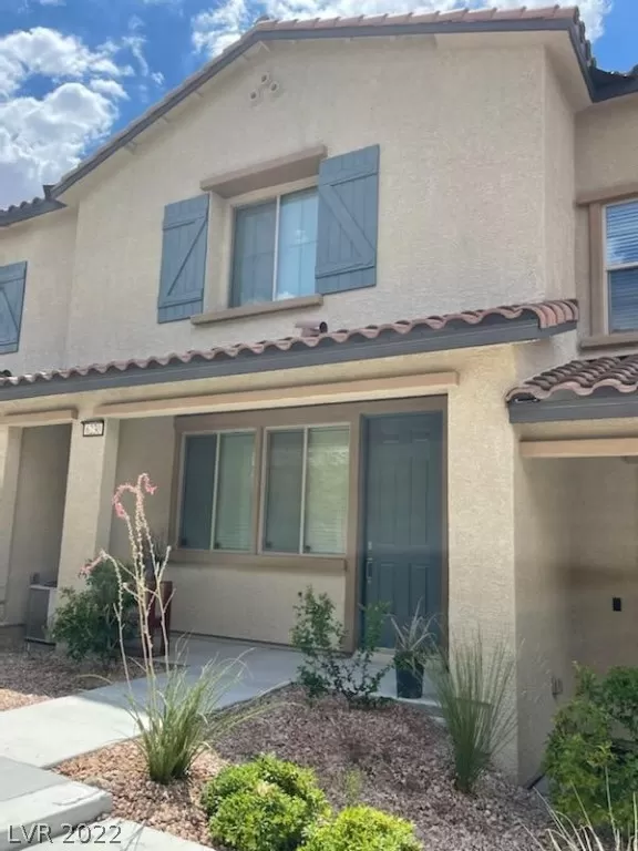 MLS: 2423311 Condo For Sale