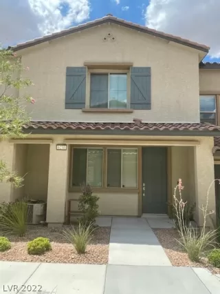 Photo #1: 2423311 Listing 