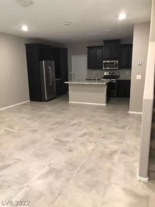 Photo #3: 2423311 Listing 