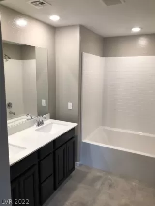 Photo #6: 2423311 Listing 