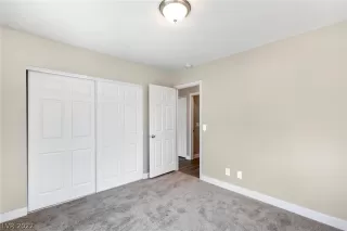 Photo #6: 2423357 Listing