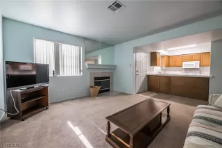 Photo #6: 2423360 Listing