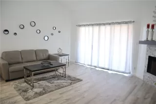 Photo #3: 2423417 Listing 