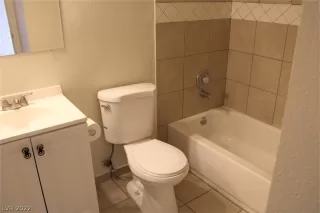 Photo #5: 2423440 Listing