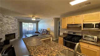 Photo #1: 2423441 Listing 