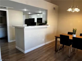 Photo #6: 2423444 Listing 