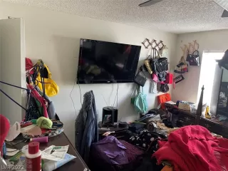 Photo #2: 2423454 Listing