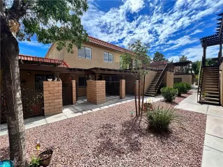 Photo #6: 2423474 Listing