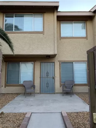 Photo #1: 2423477 Listing