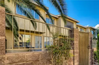 Photo #2: 2423477 Listing