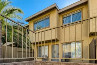 Photo #3: 2423477 Listing