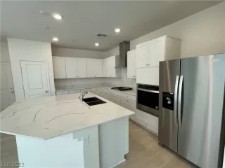 Photo #6: 2423479 Listing 