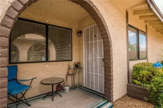 Photo #3: 2423512 Listing