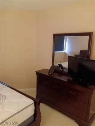 Photo #4: 2423564 Listing 