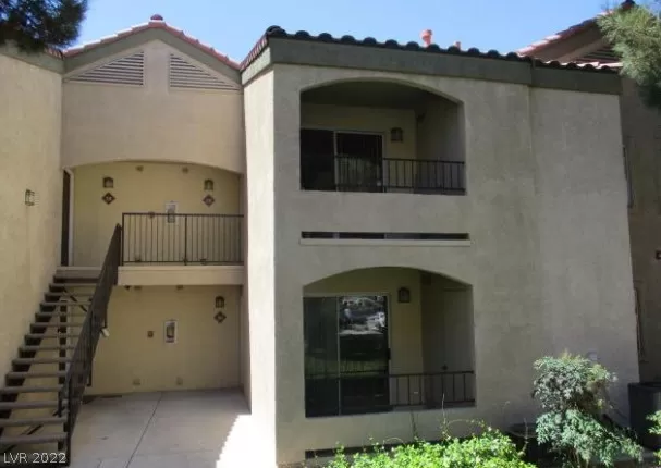 MLS: 2423565 Condo For Sale