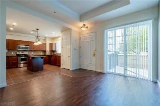 Photo #1: 2423566 Listing 