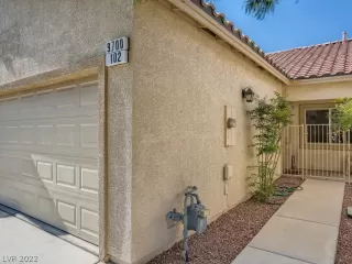 Photo #2: 2423575 Listing