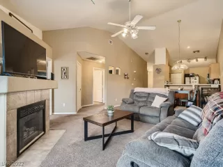 Photo #3: 2423575 Listing