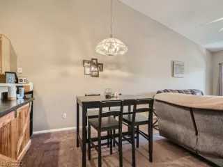 Photo #6: 2423575 Listing