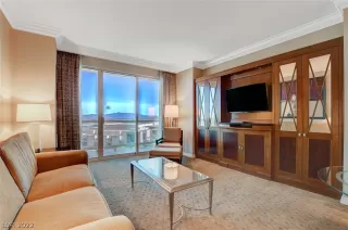 Photo #5: 2423585 Listing 