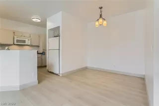 Photo #2: 2423598 Listing 