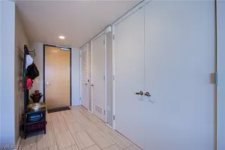 Photo #3: 2423640 Listing