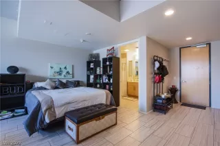 Photo #6: 2423640 Listing