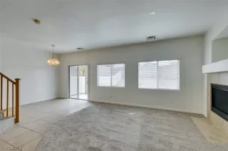 Photo #4: 2423645 Listing