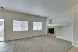 Photo #6: 2423645 Listing