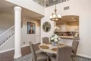 Photo #4: 2423720 Listing 