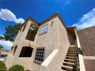 Photo #1: 2423744 Listing 