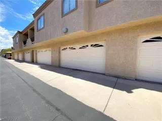 Photo #2: 2423744 Listing 