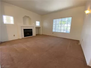 Photo #5: 2423744 Listing 