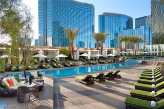 Photo #4: 2423792 Listing 