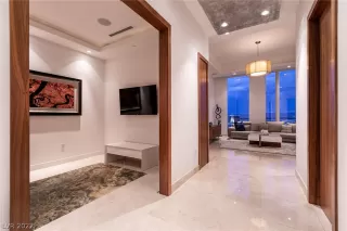 Photo #5: 2423792 Listing 